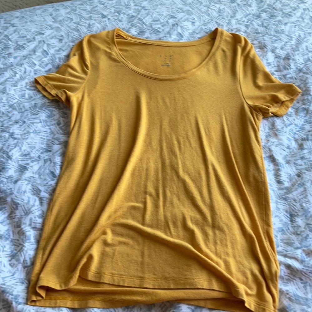 short sleeve shirt